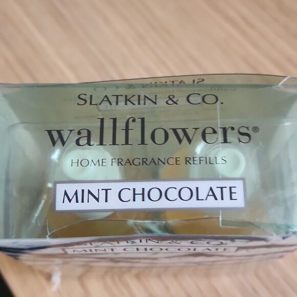 Bath & Body Works Mint Chocolate Wallflowers Refill - Picture 2 of 4